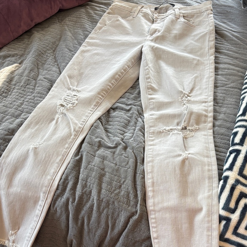 J Brand Gray “Alana” Cropped Jeans with Distressed Accents - Picture 6 of 6